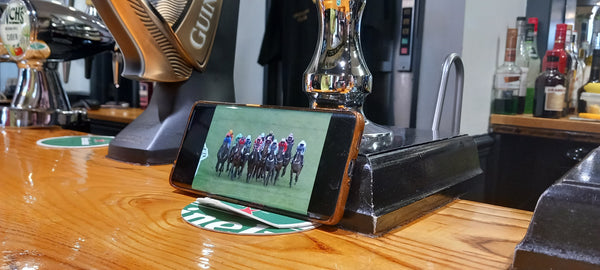 Playback your Cruise Videos with this NEW Smartphone stand